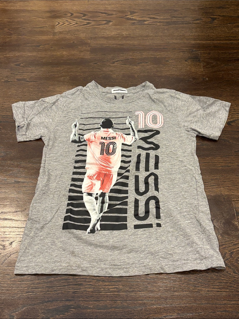 Messi Collection Boys Gray #10 Short Sleeve Tee Size Medium